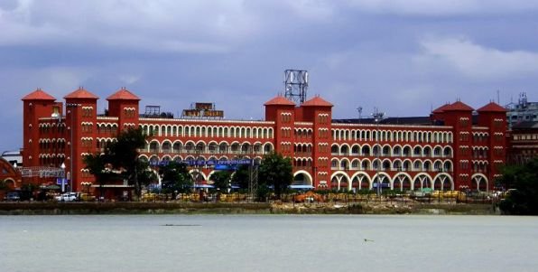 Howrah Station famous in Kolcata